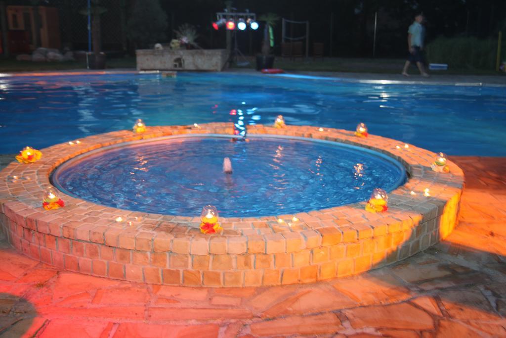 Ostoya Inn & Granary Jasionka Dış mekan fotoğraf