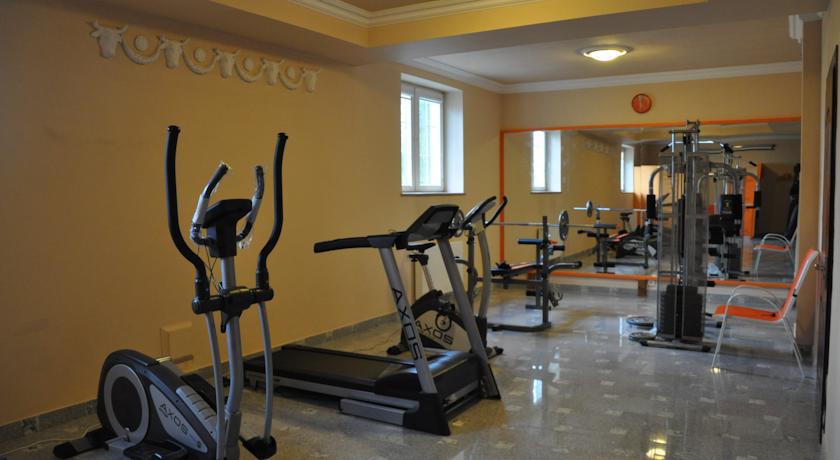 Ostoya Inn & Granary Jasionka Dış mekan fotoğraf